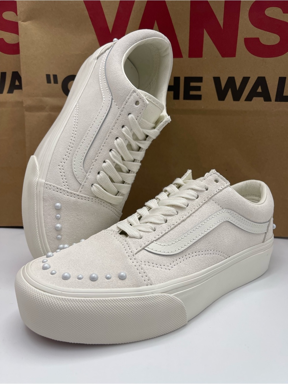 Vans Old Skool Platform
Pearls Marshmallow
VN000E87CCZ Sneakers - Picture 14 of 16